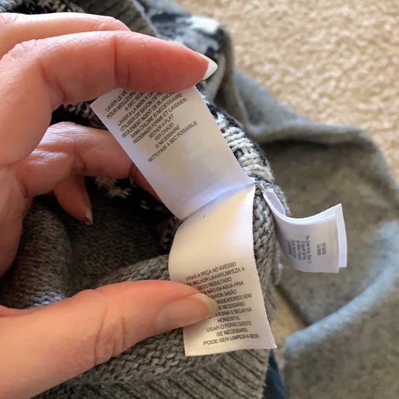 Anne Klein houndstooth sweater, M, buttons in back - Picture 4 of 6